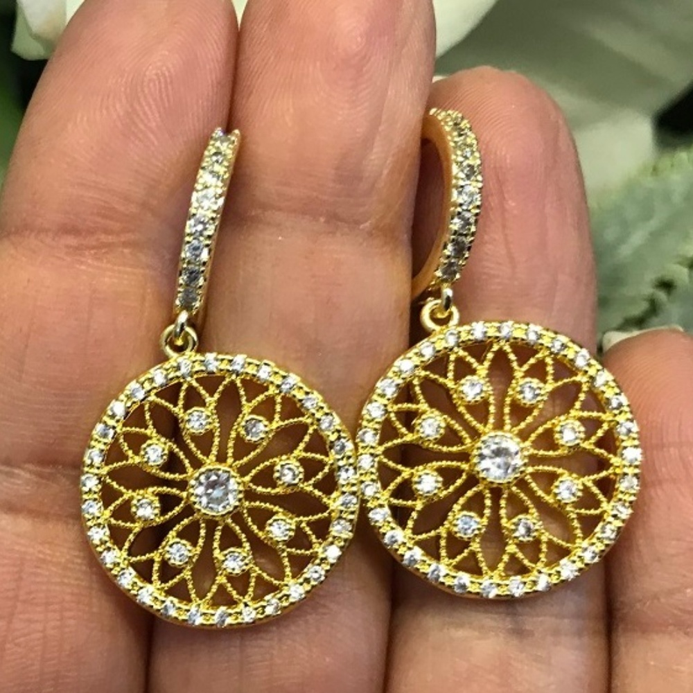 Gold tone earrings - Cubic Zircon